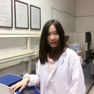            李玥璇